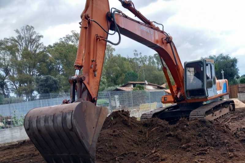 OmecoHub - Immagine FIAT HITACHI FH200.3E